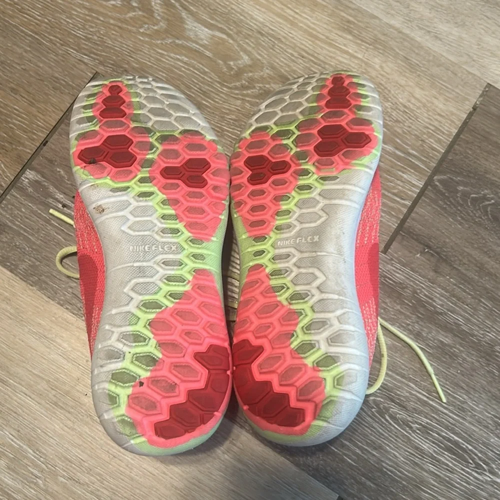 Nike Pink and Green 💥